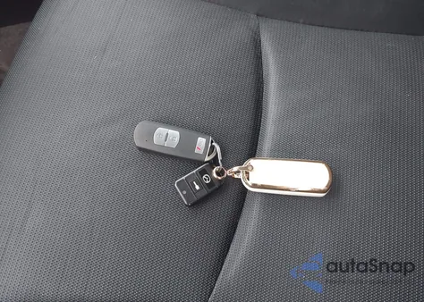 2011 Mazda Mazda3 S Sport from USA, damaged, VIN JM1BL1K62B1421562